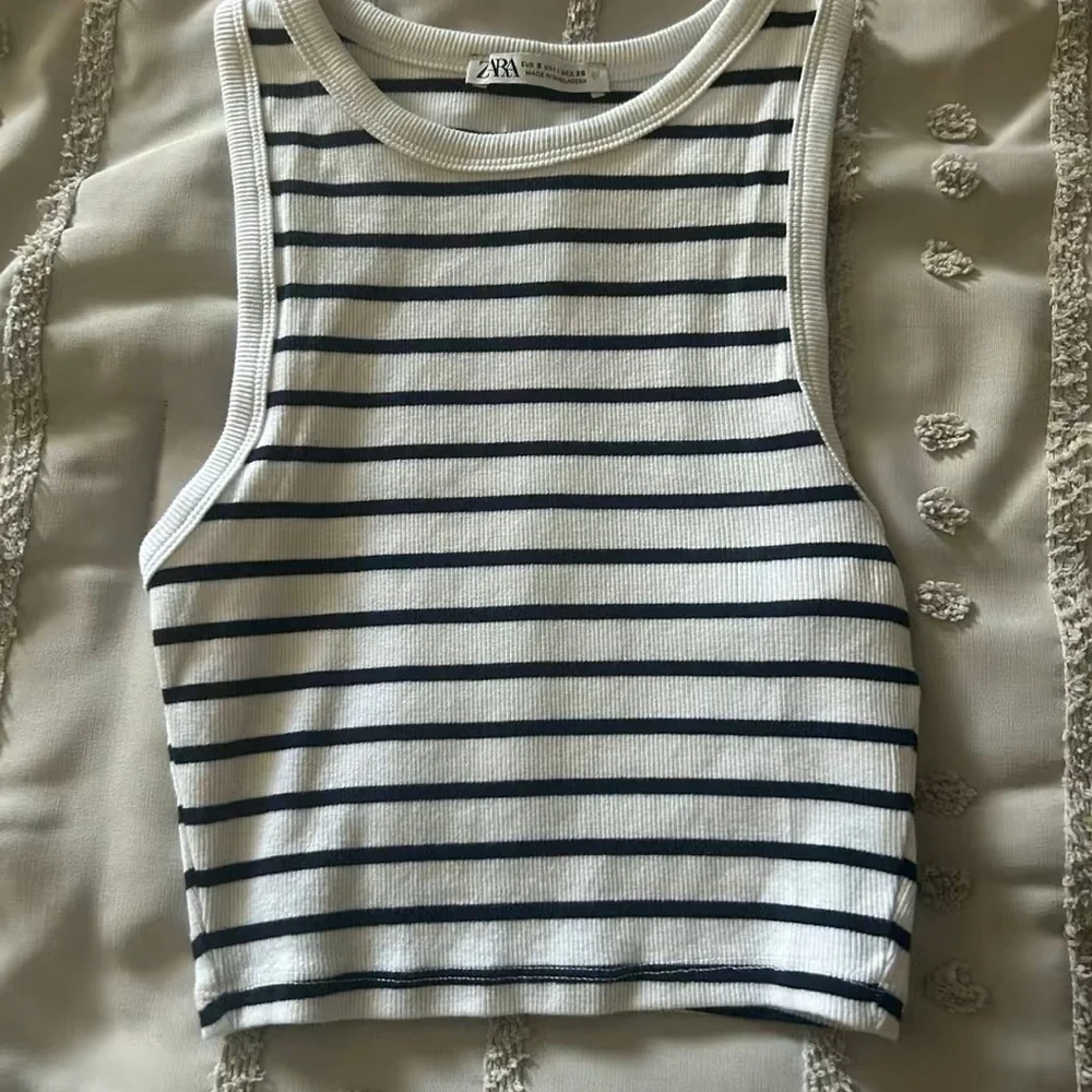 Zara Black and White Striped Top - Picture 1 of 3